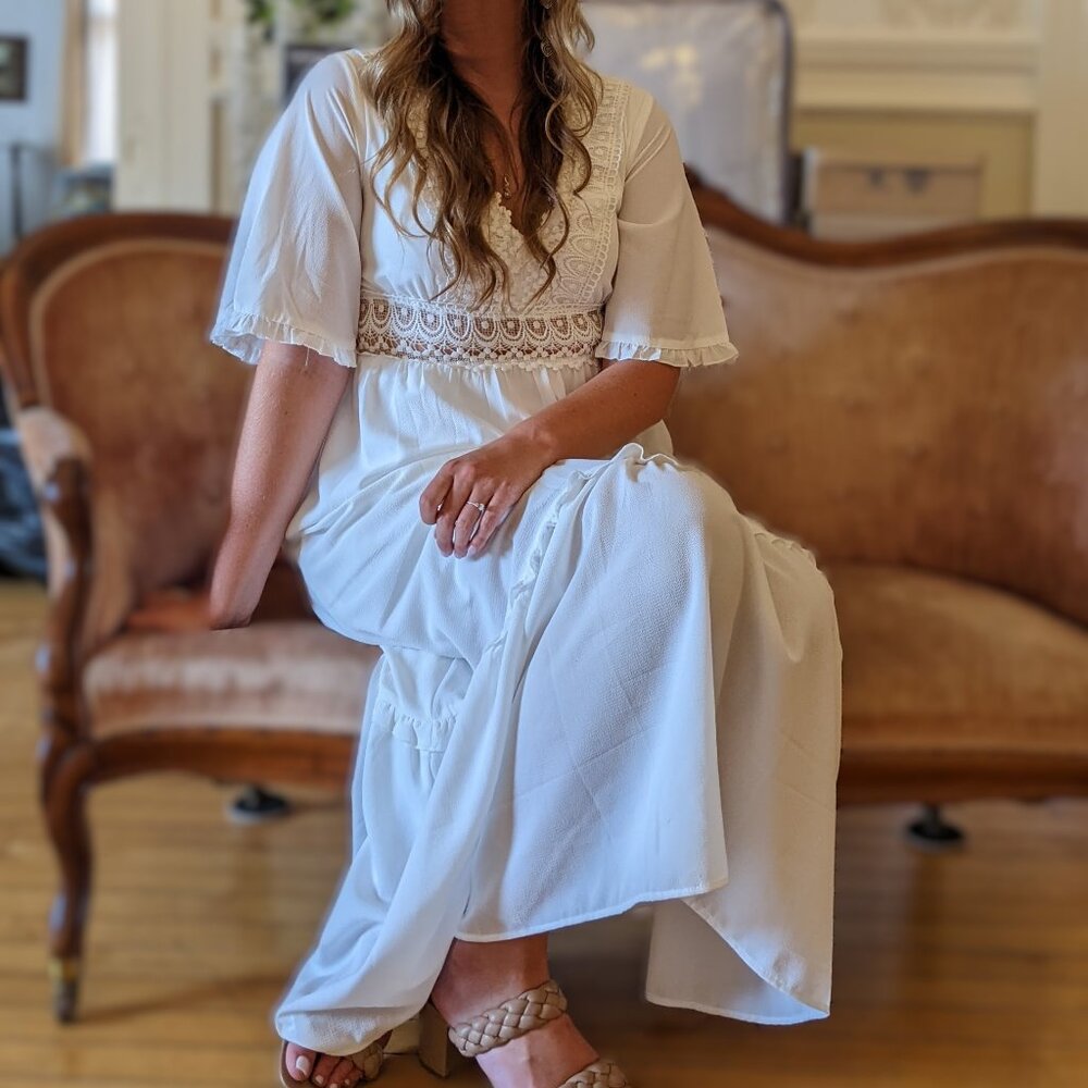 Premier Amour Flutter Sleeve Bridal shower dress, size 10